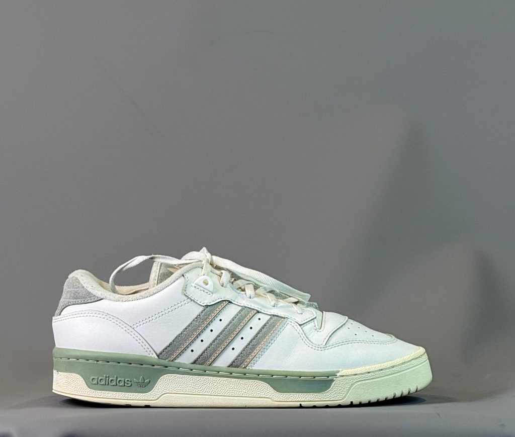 Adidas Retro Court / Vintage Lifestyle Sneakers